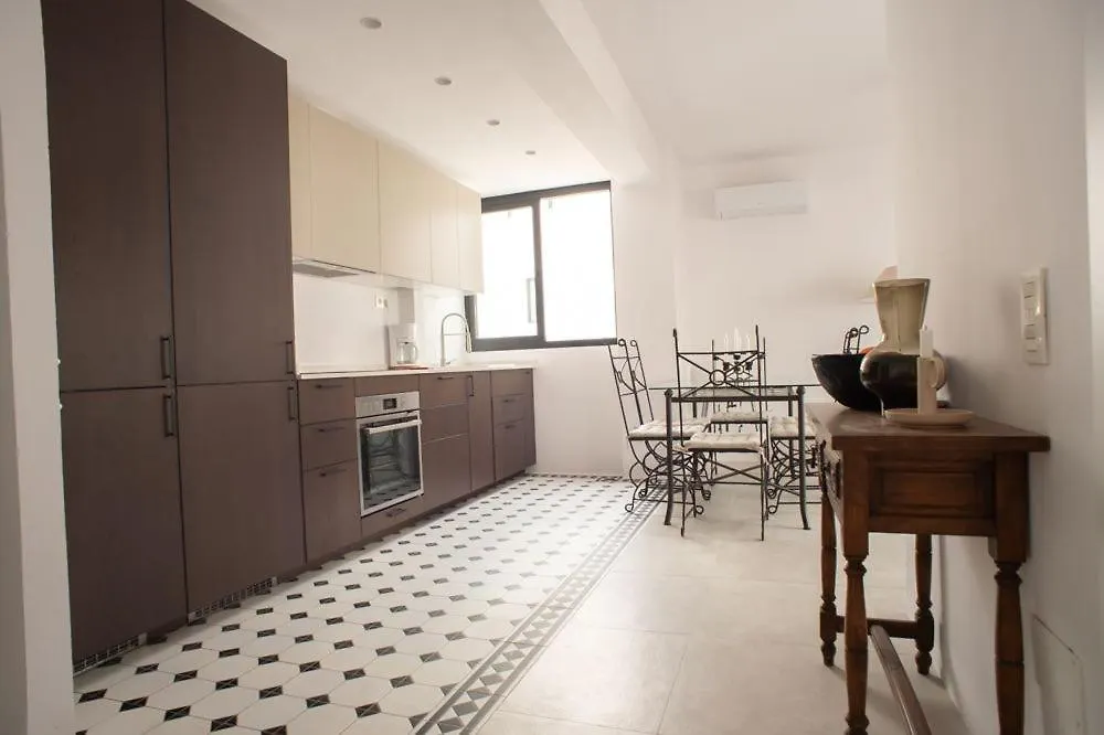 Three Bedroom Apartment In Top Location Estepona