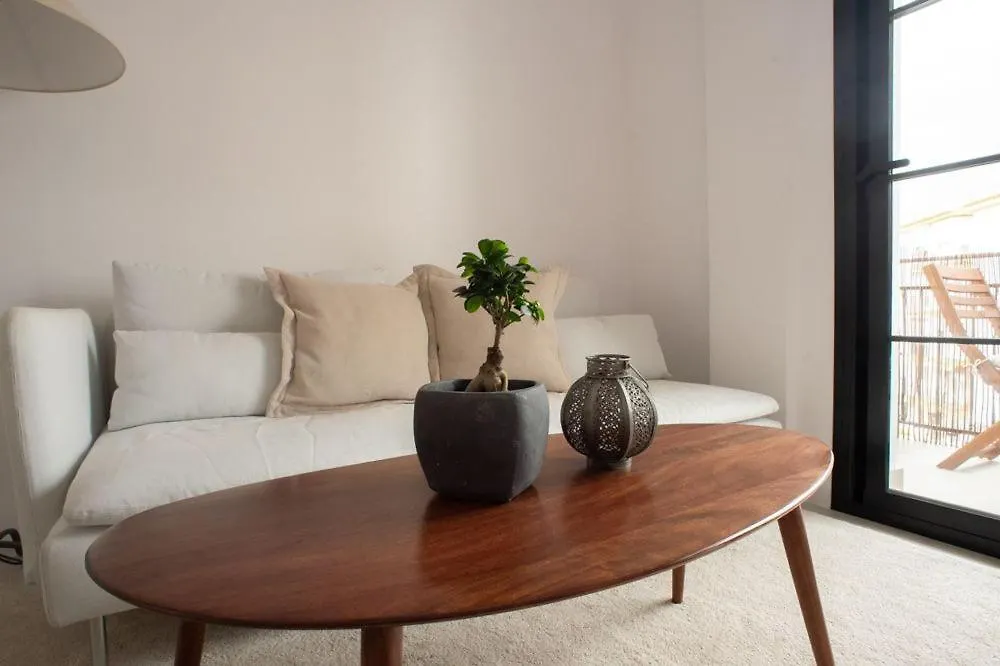 Three Bedroom Apartment In Top Location Estepona Spain